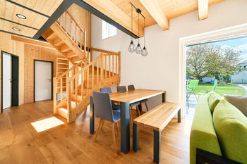 Jídelna - Prodej domu 110 m², Hradec Králové