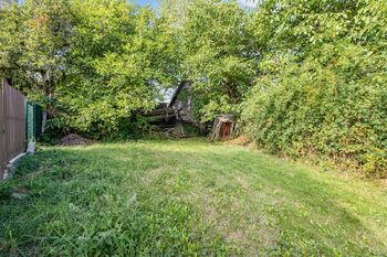 Prodej pozemku 879 m², Sádek