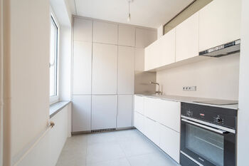 Pronájem bytu 2+kk v osobním vlastnictví 48 m², Praha 8 - Libeň