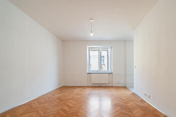 Pronájem bytu 2+kk v osobním vlastnictví 48 m², Praha 8 - Libeň
