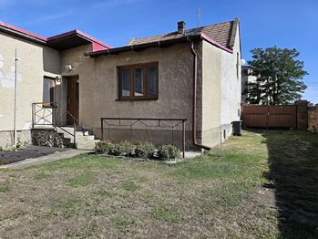 Prodej domu 98 m², Postoloprty