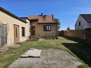 Prodej domu 98 m², Postoloprty