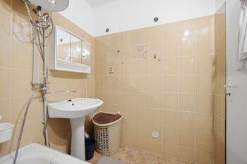 Prodej domu 65 m², Všetaty