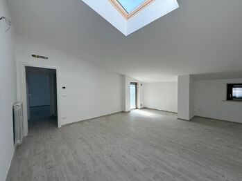 obývací pokoj s kuchyní  - Prodej bytu 2+kk v osobním vlastnictví 66 m², Montesilvano