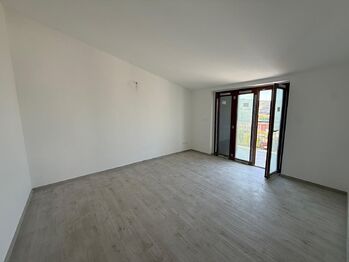 ložnice - Prodej bytu 2+kk v osobním vlastnictví 66 m², Montesilvano