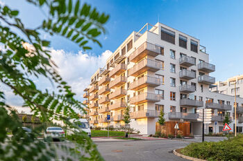 Prodej bytu 2+kk v družstevním vlastnictví 34 m², Praha 10 - Dolní Měcholupy