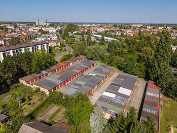 Letecký snímek lokality - Pronájem garáže 16 m², Poděbrady