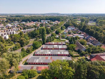 Letecký snímek lokality - Pronájem garáže 16 m², Poděbrady