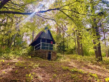 Pohled přední - Prodej chaty / chalupy 32 m², Doubravník