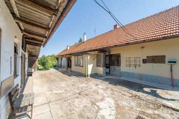 Pohled na dům - Prodej domu 112 m², Kouty
