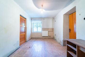 Zadní část domu - Prodej domu 112 m², Kouty