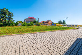 Prodej pozemku 1235 m², Přáslavice