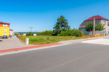 Prodej pozemku 1235 m², Přáslavice