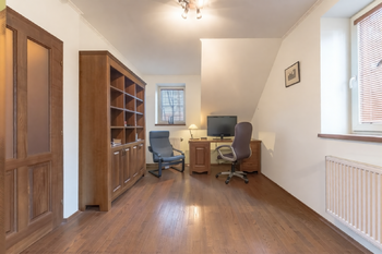 Pronájem domu 205 m², Lhota