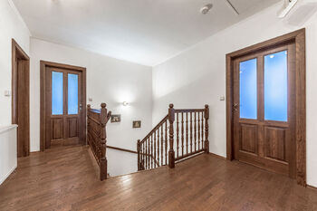 Pronájem domu 205 m², Lhota