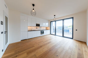 Pronájem bytu 2+kk v osobním vlastnictví 66 m², Praha 5 - Smíchov