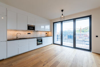 Pronájem bytu 2+kk v osobním vlastnictví 66 m², Praha 5 - Smíchov
