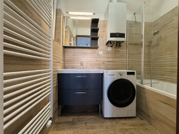 Prodej bytu 2+kk v osobním vlastnictví 44 m², Praha 6 - Dejvice