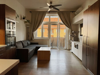 Prodej bytu 2+kk v osobním vlastnictví 44 m², Praha 6 - Dejvice