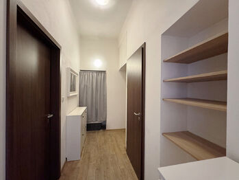 Prodej bytu 2+kk v osobním vlastnictví 44 m², Praha 6 - Dejvice