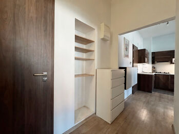 Prodej bytu 2+kk v osobním vlastnictví 44 m², Praha 6 - Dejvice
