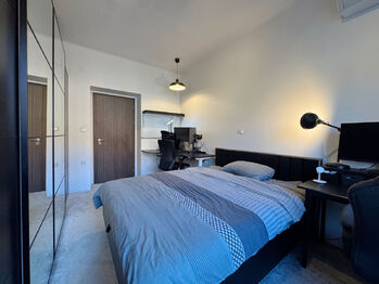 Prodej bytu 2+kk v osobním vlastnictví 44 m², Praha 6 - Dejvice