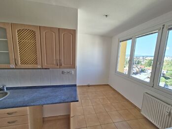 Jídelní kout - Pronájem bytu 3+1 v družstevním vlastnictví 78 m², České Budějovice