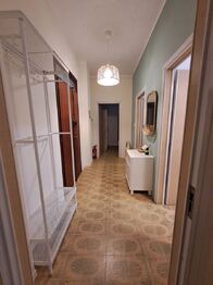 chodba  - Prodej bytu 2+1 v osobním vlastnictví 57 m², Montesilvano