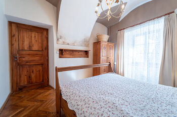 Pronájem bytu 3+1 v osobním vlastnictví 91 m², Praha 1 - Malá Strana