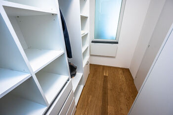 Pronájem bytu 1+kk v osobním vlastnictví 45 m², Praha 8 - Libeň