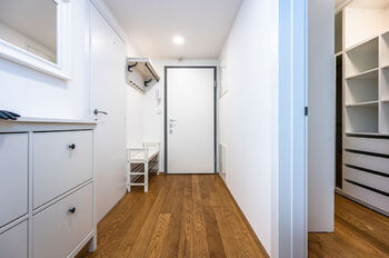 Pronájem bytu 1+kk v osobním vlastnictví 45 m², Praha 8 - Libeň
