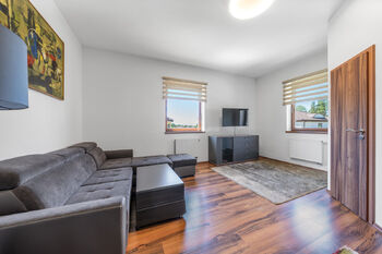 Prodej domu 347 m², Nová Role