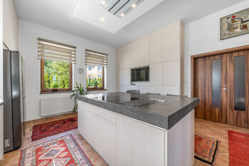Prodej domu 347 m², Nová Role