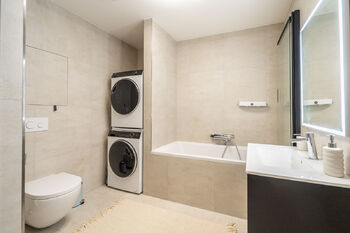 Prodej bytu 3+kk v osobním vlastnictví 84 m², Praha 10 - Královice