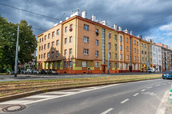 Prodej bytu 2+kk v osobním vlastnictví 52 m², Praha 10 - Strašnice