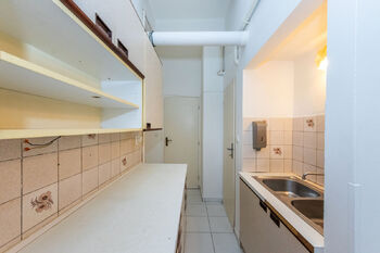 Prodej bytu 2+kk v osobním vlastnictví 52 m², Praha 10 - Strašnice