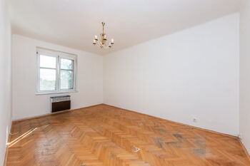 Prodej bytu 2+kk v osobním vlastnictví 52 m², Praha 10 - Strašnice