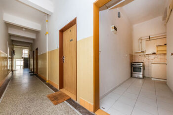 Prodej bytu 2+kk v osobním vlastnictví 52 m², Praha 10 - Strašnice