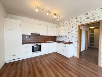 Pronájem bytu 3+kk v osobním vlastnictví 58 m², Klecany