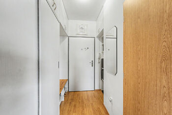 Prodej bytu 4+kk v osobním vlastnictví 109 m², Praha 5 - Hlubočepy