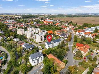 vyznačení domu - Prodej bytu 3+kk v osobním vlastnictví 70 m², Praha 10 - Dubeč