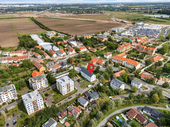 vyznačení domu - Prodej bytu 3+kk v osobním vlastnictví 70 m², Praha 10 - Dubeč