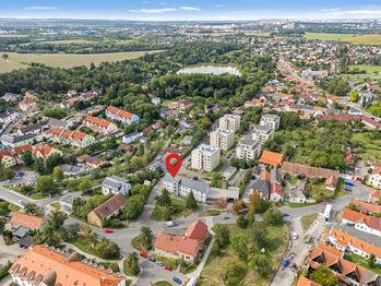 vyznačení domu - Prodej bytu 3+kk v osobním vlastnictví 70 m², Praha 10 - Dubeč