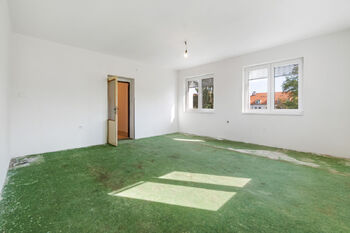 obývací pokoj - Prodej bytu 3+kk v osobním vlastnictví 70 m², Praha 10 - Dubeč