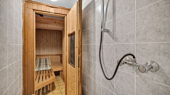 Prodej domu 256 m², Zvole