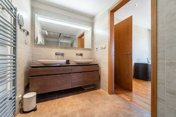 Pronájem bytu 2+kk v osobním vlastnictví 80 m², Praha 10 - Vinohrady