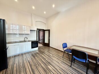 Pronájem bytu 2+kk v osobním vlastnictví 45 m², Karlovy Vary