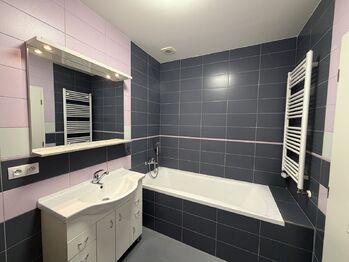 Pronájem bytu 2+1 v osobním vlastnictví 66 m², Praha 10 - Vršovice
