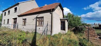 Pohled na dům z ulice - Prodej domu 75 m², Drahany