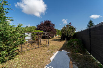 Prodej pozemku 1422 m², Kostomlaty nad Labem